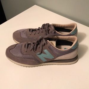 New Balance 620 - Size 9